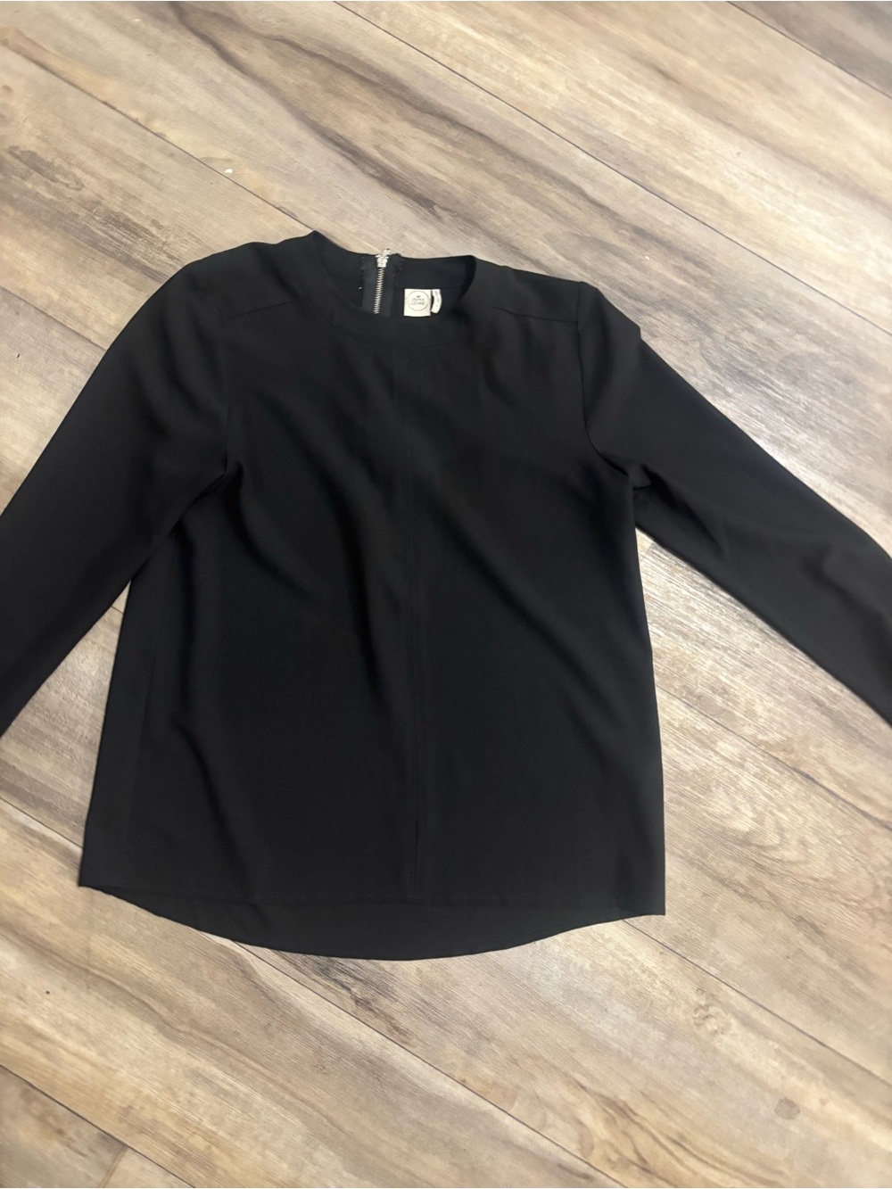 Paper Crane Black Long-Sleeve Crewneck Top